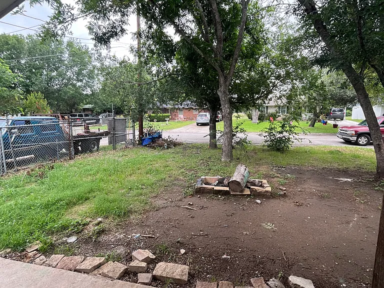 606 Guadalimar St — Photo 31