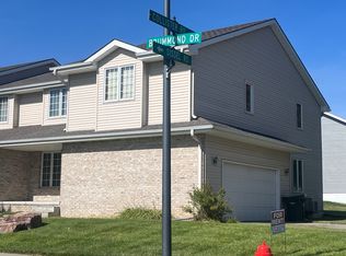 2854 Brummond Dr, Lincoln, NE 68516