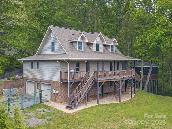 360 Lenwood Dr, Waynesville, NC 28785