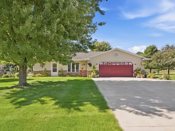 2782 Le Homme Dieu Heights Ct NE, Alexandria, MN 56308