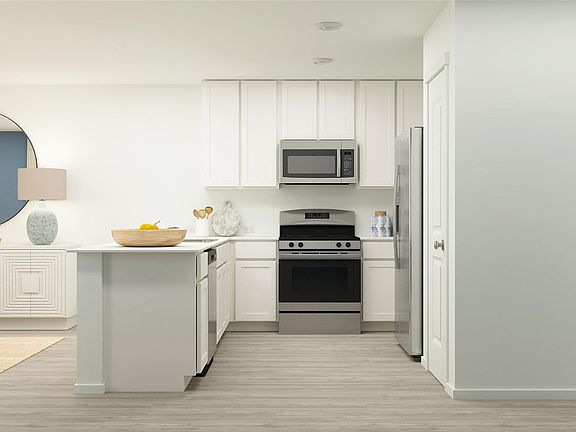 3rd image of 145 Starpacker Ln