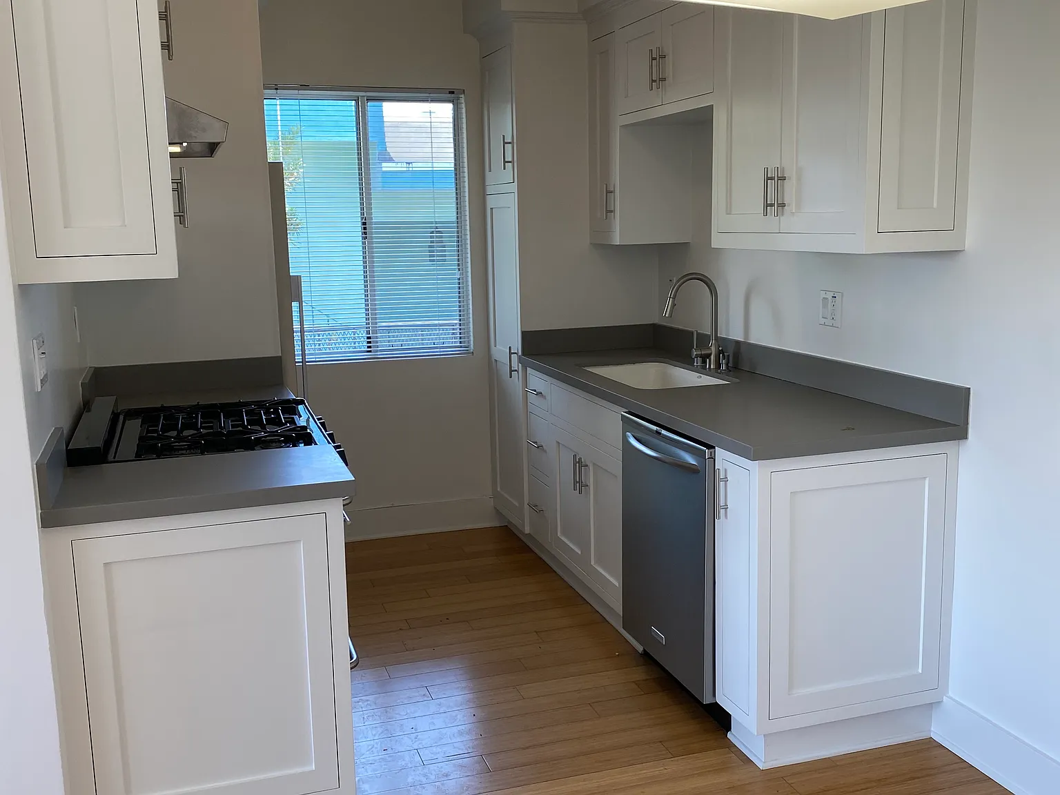 2 bed, 1.5 bath, 850 sqft, $3,195 — Photo 1