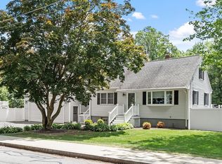 7 Campbell Rd, Billerica, MA 01821