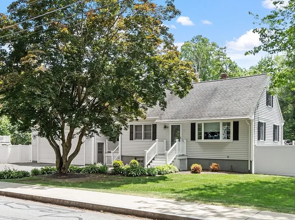 7 Campbell Rd, Billerica, MA 01821