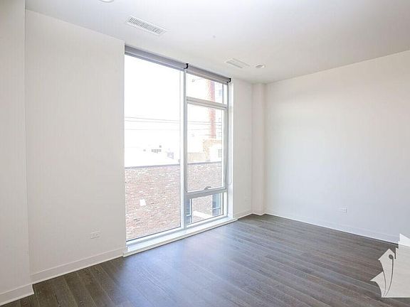 5th image of 758 N Franklin St #32646
