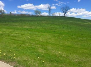 210 Amber View St, Menomonie, WI 54751