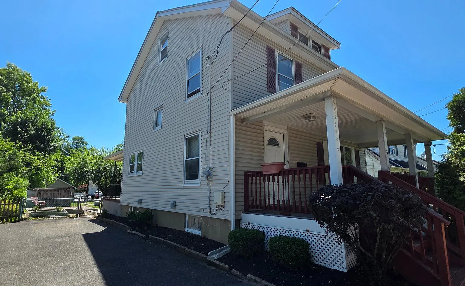 4 bed, 1401 sqft, $2,800 — Photo 4
