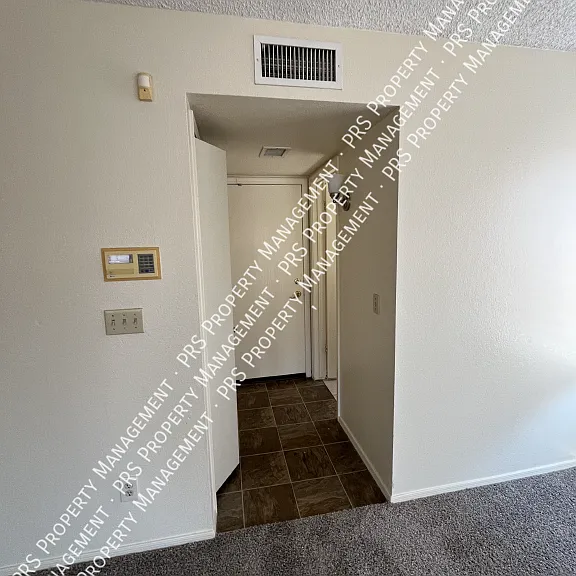 14846 S 27th St — Photo 8