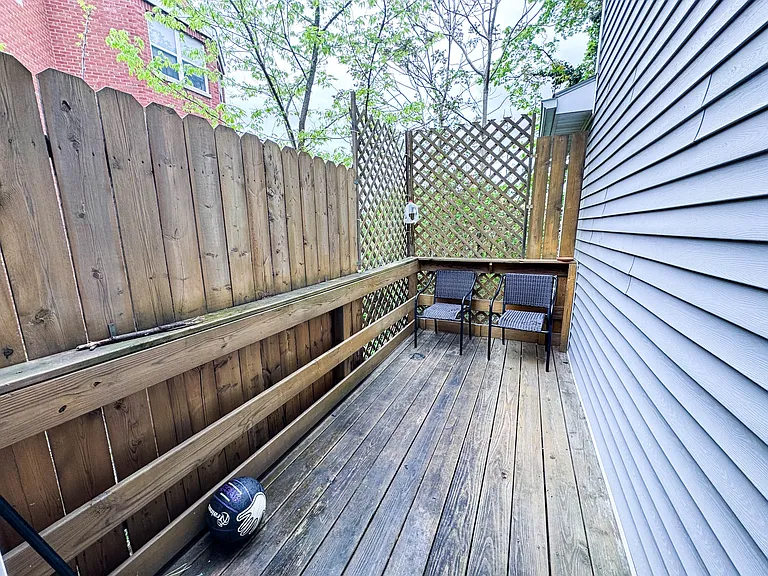 202 Lake St #1 — Photo 11