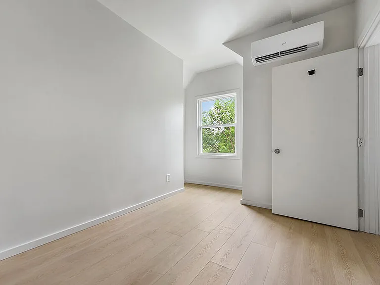201 E 10th Ave #1 — Photo 12