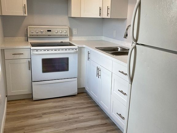 4th image of 314 Bruce Ave #3