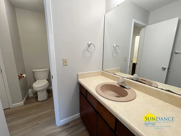 106 Brookmeade Dr — Photo 9