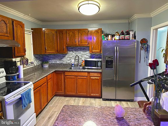 5th image of 14805 Daley Ln