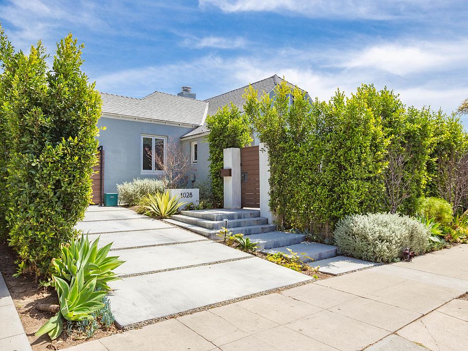 Front gated entry and driveway