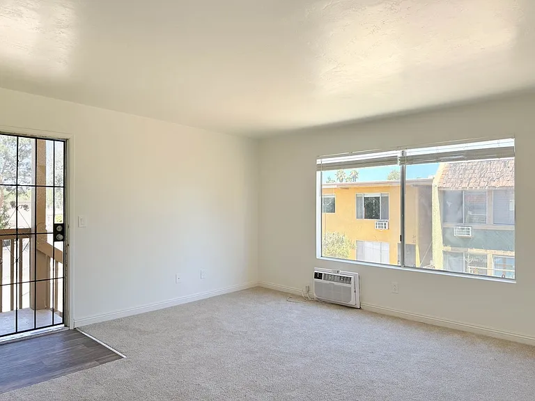 Sun Valley Gardens Apartments — Photo 13