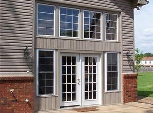 818 Pipkin Rd, Jackson, TN 38305