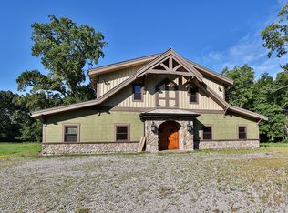 9445 West Rd, Cleves, OH 45002