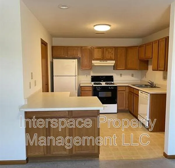 175 Liberty Ln #1 — Photo 1
