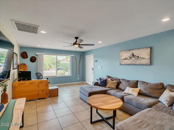 1914 E Huntington Dr