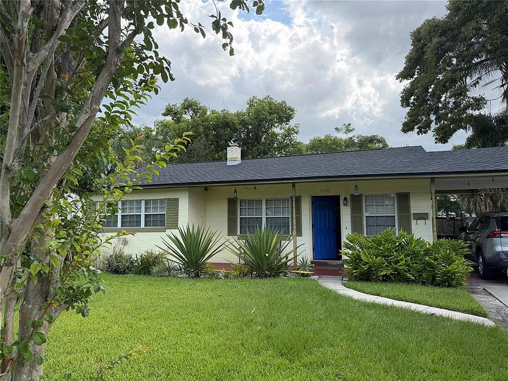 2 bed, 1.0 bath, 934 sqft, $2,200 — Photo 2