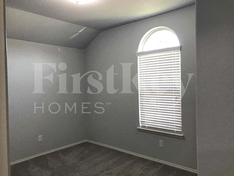 264 Callaghan Dr — Photo 13