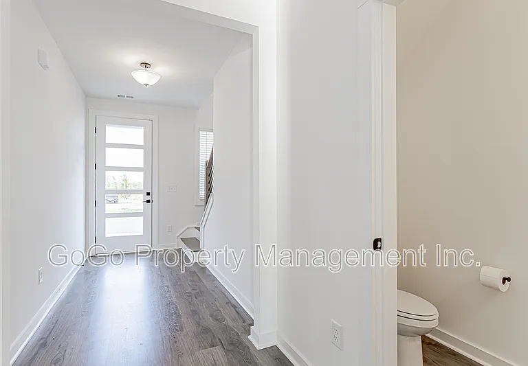 1411 Darrowby Way #1 — Photo 4