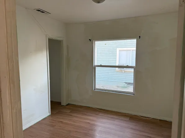 126 E Glenwood Ave, Fullerton, CA 92832