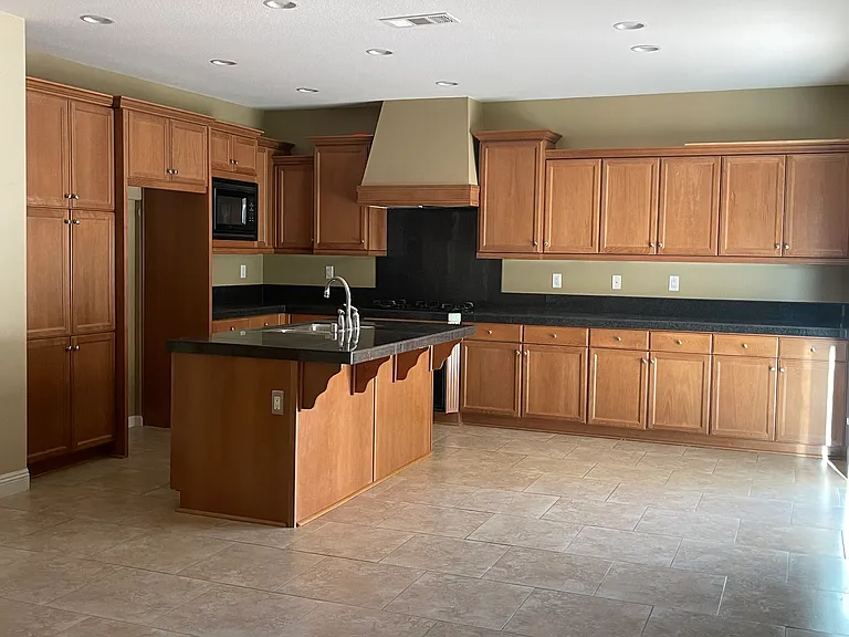 19712 Ellis Henry Ct — Photo 8