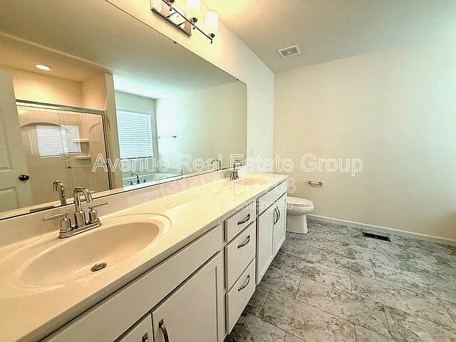 713 Crested Point Dr — Photo 8