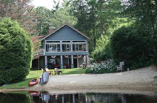 1st image of 8 Winding Cove Rd