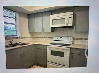 1370 NE 119th St APT 17, Miami, FL 33161