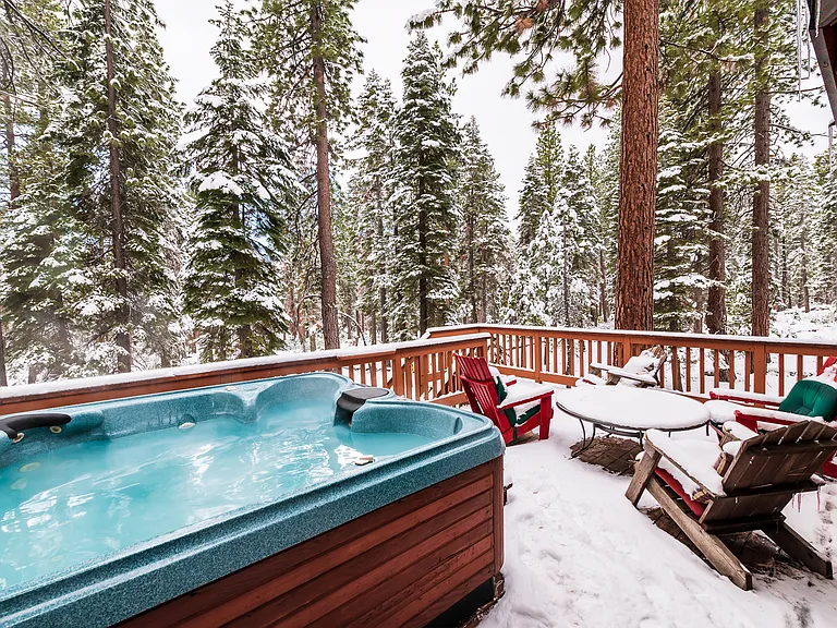 7995 Forest Glen Dr — Photo 4