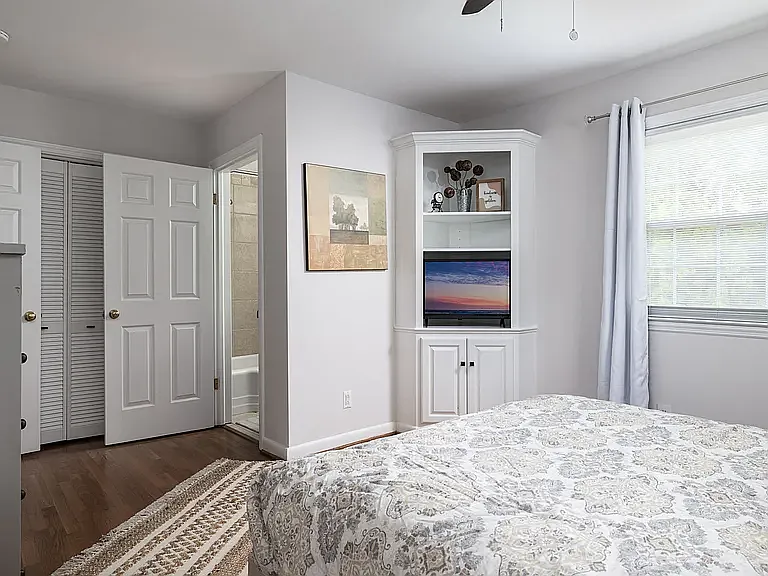 1006 Onslow Dr — Photo 11