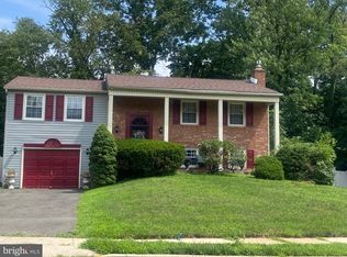 18 Fairmount Dr, Willingboro, NJ 08046