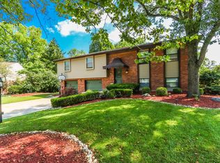 2254 Beechcroft Ct, Cincinnati, OH