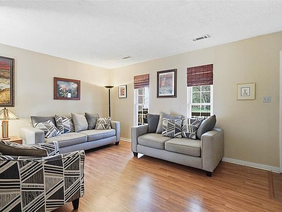 5th image of 6493 Walter Reed Dr