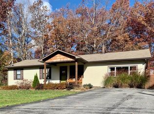 183 Fawn Ln, Cool Ridge, WV 25825
