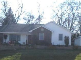 529 33rd Ave N, Clinton, IA 52732