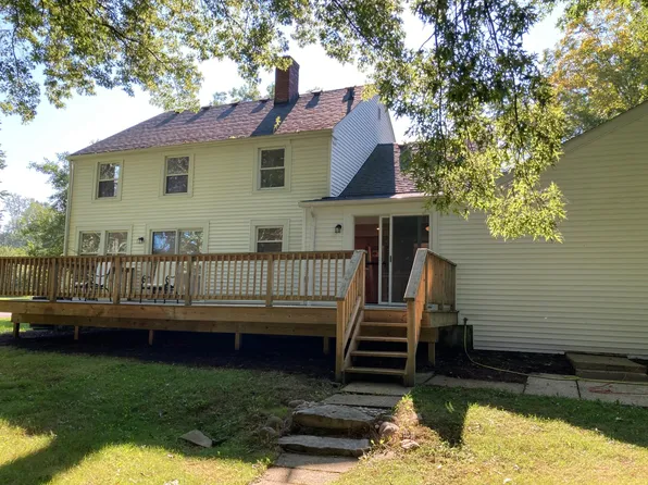 16919 Chillicothe Rd, Chagrin Falls, OH 44023