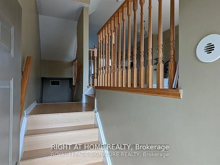 4869 Half Moon Grv #27 — Photo 4