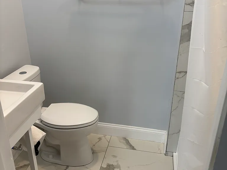 4810 Regent St #1R — Photo 18