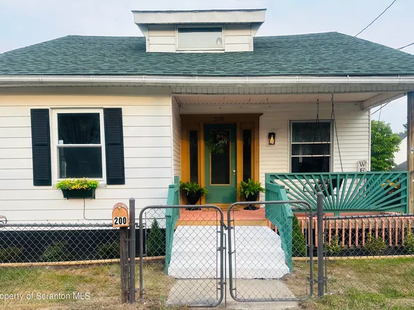 200 Depew Ave, Jermyn, PA 18433