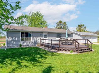 N7099 Horn Rd, Hilbert, WI 54129