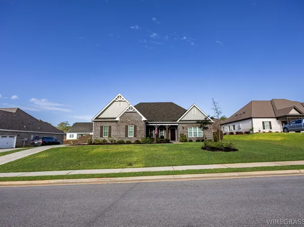 616 Charleston Mills Dr, Midland City, AL 36350