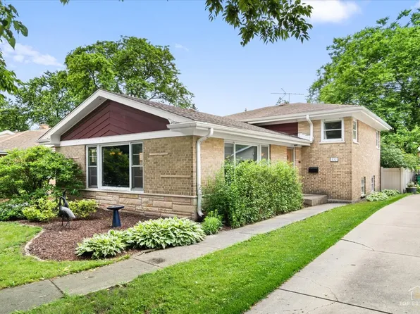 532 N Redfield Ct, Park Ridge, IL 60068