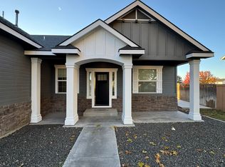 889 N Finsbury Way, Star, ID 83669