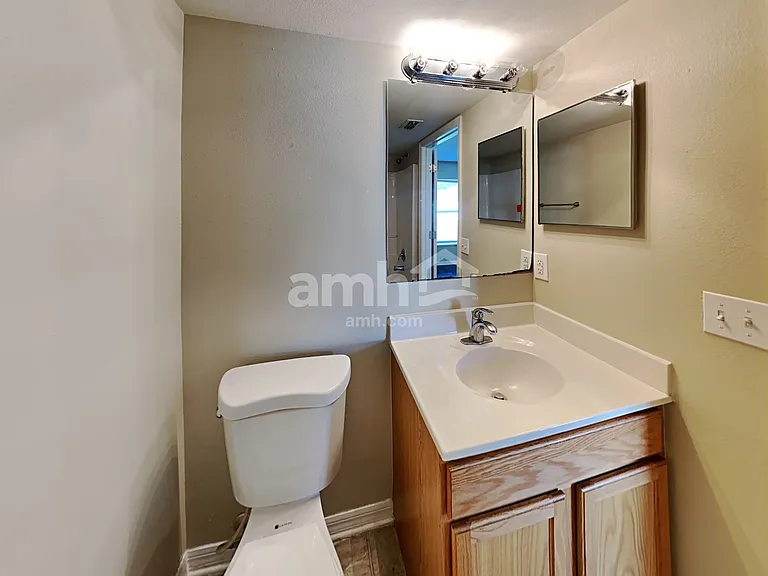 3941 Warbler Dr — Photo 11