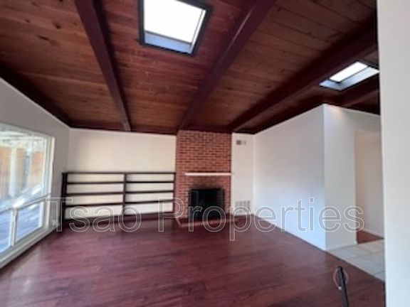 5th image of 2334 W Polk Way