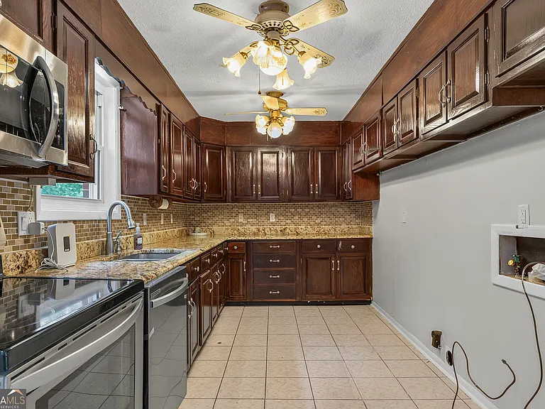 3769 Amber Rd NW — Photo 7