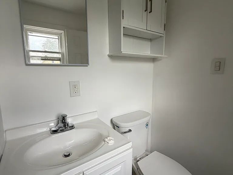 237 Jefferson Hts #2 — Photo 6